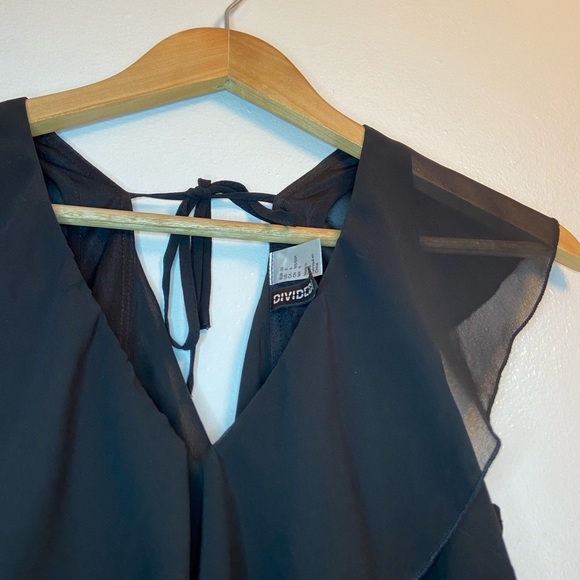 H&M Ruffled A-Line Dress - Picture 2 of 3